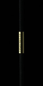 Lade das Bild in den Galerie-Viewer, Black in Gold

