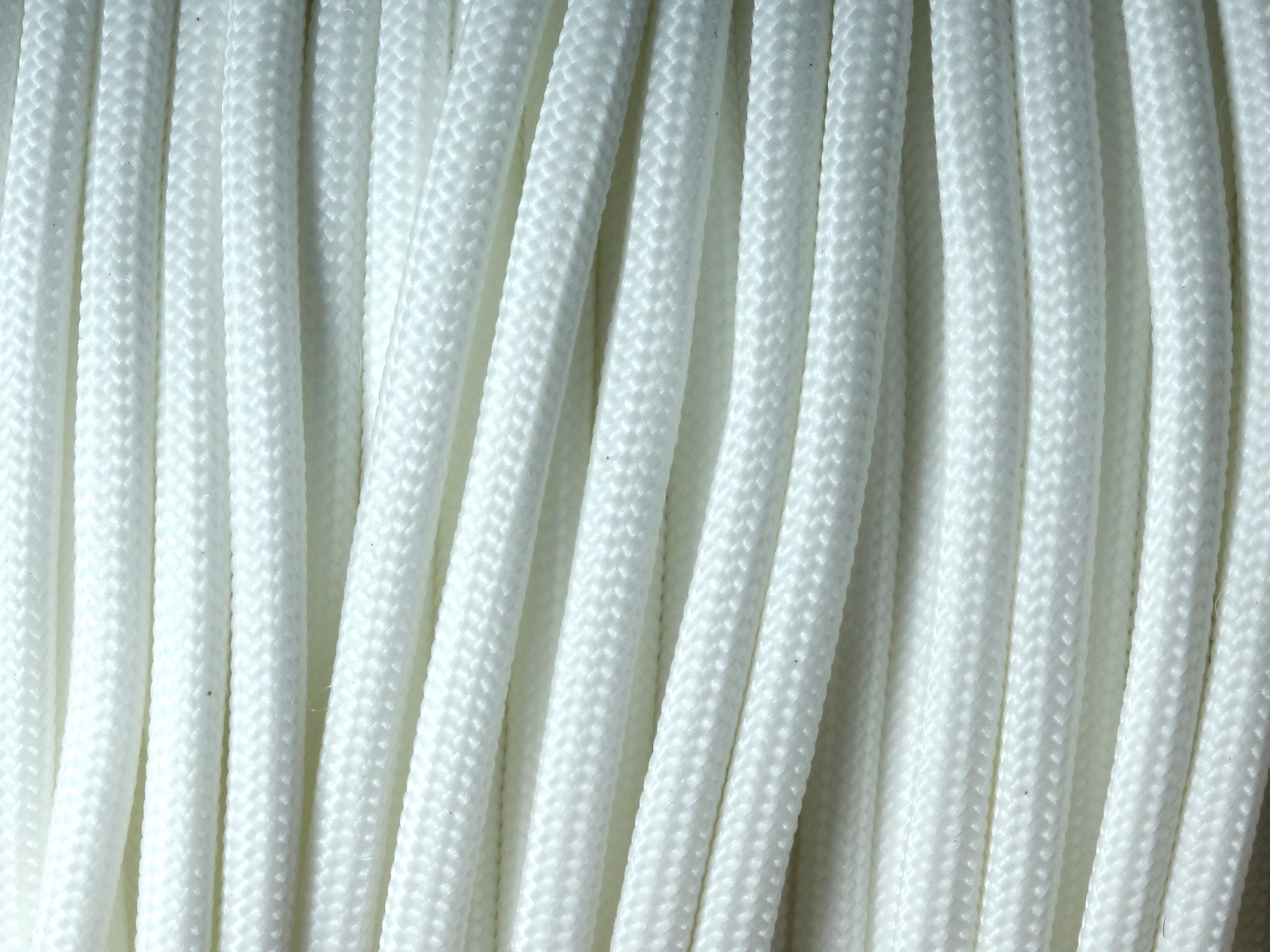 Glow White CL